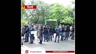 लाल किला हिंसा से सबक: दिल्ली के चप्पे-चप्पे पर पुलिस के साथ पैरामिलिट्री फोर्स तैनात