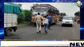 धार जिले के पीथमपुर के बर्दरी चौराहे पर यातायात प्रभारी द्वारा चालानी कार्रवाई की गई