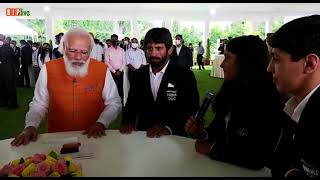 PM Modi raised Vinesh Phogat's spirits with a Hindi idiom after she failed to win a medal at Tokyo
