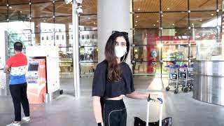 Akanksha Singh Spotted At Airport Arrival Mumbai
