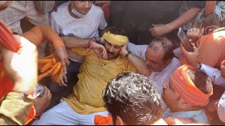 Manooj Tiwari Injured During Protest | DESH KI RAJDHANI SE KHAAS KHABREIN |
