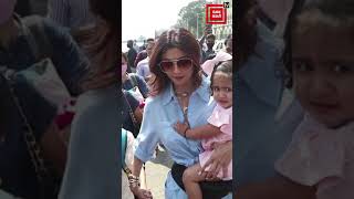Shilpa Shetty With Her Kids & Her Mother At GATEWAY OF INDIA Travelling To ALIBAUG #Shorts