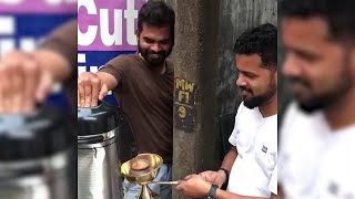 Heart touching story: From Taxi owner to Chaiwala!