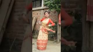 Bihu dance by Dristirani Borah