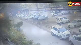Fortuner Stolen CCTV from Mukharji Nagar Delhi, स्विफ्ट से आये फॉर्च्यूनर ले उड़े