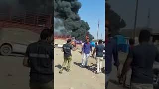 મહુવા શહેરની નેસવડ ચોકડી પાસે ભંગારના ડેલામાં ભીષણ આગ, 1નું મોત બે ધાયલ, જુઓ વીડિયો