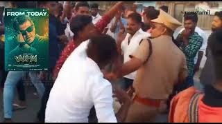 Ajith Valimai FDFS - Police dance with fans on Valimat First Day First Show | Police dance in public