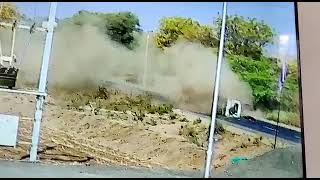 धार : सड़क दुर्घटना में बुलेरो वाहन अनियंत्रित होकर 5 बार पलटा, 2 की मौत, देखें Live वीडियो #kukshi