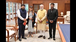 Indian Prime Minister Praises The Kashmir Files Movie,Director Vivek Ranjan Agnihotri Met PM Modi Ji