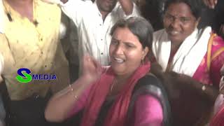 janasena veera mahila dance hungama | pawan kalyan fans dance | s media