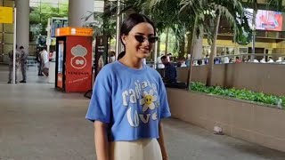 Jasmin Bhasin Spotted At Mumbai Airport