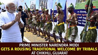 Prime Minister Narendra Modi Gets a Rousing Traditional Welcome by Tribals At Chikhli, Gujarat | PMO