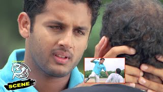 SS Rajamouli Sye Kannada Movie Scenes | Nithin Takes Revenge for Insulting his College