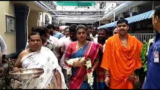 Minister Roja visit Durga temple | ప్లీనరీ సక్సెస్ కోసం అమ్మవారి దర్శనం | s media