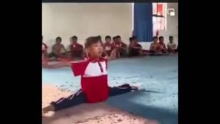 Karate kid marvellous performance || এটি শিশুৰ অদ্ভূত সমৰ কলা প্ৰদৰ্শন