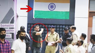 Salman Khan SALUTES National Flag At Airport, 75th Independence Day