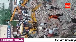 BREAKING | Building collapse during renovation in old Jaipur  of Jammu District.