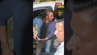 Jeans की Pocket में गिलास छुपाते नजर आये Salman Khan, लोगों ने कुछ यूं दिए Reaction!