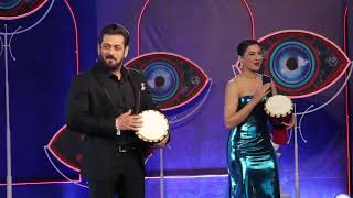 Salman Khan Playing Dhol At Bigg Boss 16 Show Launch