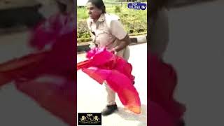 Lady Police Officer Fell Down From CM KCR Convoy In Janagama #kcr #trsparty #ytshorts|Top Telugu TV