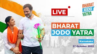 LIVE: Accompanied by huge crowd of supporters, Padyatris resume #BharatJodoYatra from Mysuru.