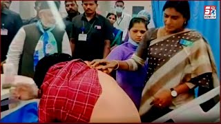 YSR Party President YS Sharmila Meet Adnan Khan In CITI NEURO CENTRE HOSPITAL HYDERBAD |@SachNews