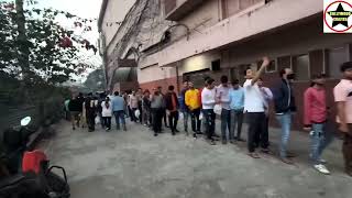 Pathaan Movie Huge Public Line At Evening Show At Gaiety Galaxy Theatre In Mumbai