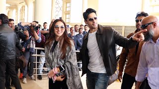 Just Married Couple Kiara Advani Aur Sidharth Malhotra Dikhe Jaisalmer Airport Par