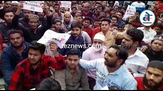 इंदौर में मुस्लिम समुदाय पठान फिल्म के विरोध के दौरान मोहम्मद पैगंबर पर टिप्पणी करने से नाराज़
