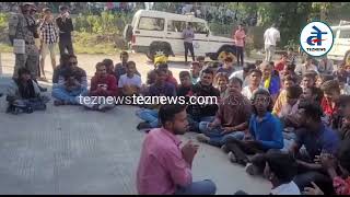 खंडवा हिंदूवादी संगठन के लोग पदम नगर थाने में धरने पर बैठे पुलिस कार्यवाही से नाराज । khandwa News