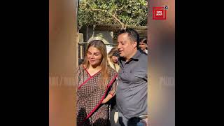 Rakhi Sawant ने Court के बाहर Adil को दिया खास Gift!