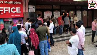 Pathaan Movie Longest Ever Public Line At Gaiety Galaxy On Public Demand,SRK Craze Like Never Before