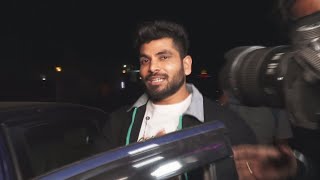 Shiv Thakare Spotted Amethhyyst Restaurant, Gets Mobbed By Fans