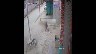 CCTV Footage Of Ashmuaqam Anantnag,Ilaqay Mai Qatamat
