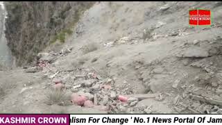 Truck laden with empty gas cylinders falls into gorge in Ramban, 2 killed