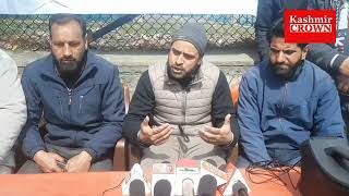 PHE casual labourers of Budgam staged protest at Budgam,Appeals LG to solve their issues.