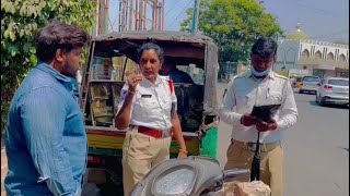Month End Old City Mein Bade Paimanay Par Vehicle Checking | Hyderabad | SACH NEWS |