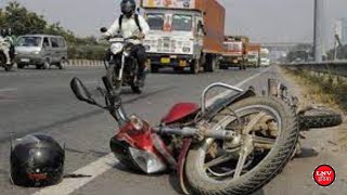 उन्नाव : डम्पर ने बाइक सवार युवक को मारी टक्कर,दो की मौत