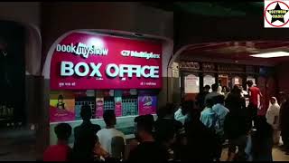 Kisi Ka Bhai Kisi Ki Jaan Movie Huge Public Line Night Show At Gaiety Galaxy Theatre In Mumbai