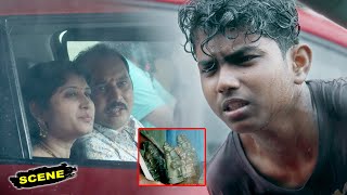 Maha Gamanam Malayalam Movie Scenes | Shriya Saran Tries to Get out of  Flooded Water