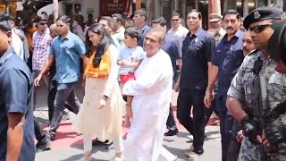 Mukesh Ambani With Family Taking Blessings At Siddhivinayak Temple For MI v/s GT Match