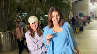 Bollywood Ki Hasina Kriti Sanon Aur Kareena Kapoor Dikhe Mumbai Airport Par