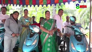 Retrofitted Vehicles Distribution Vidadala Rajini | వికలాంగులకు మోటార్ సైకిల్ పంపిణీ | s media