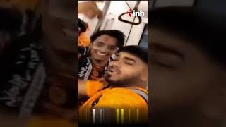 Delhi Metro में कांवड़ियों की हुड़दंग !, देखिए #viralvideos || #trendingreels || #Trending