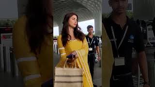 Pooja Hegde Spotted At Airport Flying From Mumbai To Chennai #poojahegde #trends #shorts