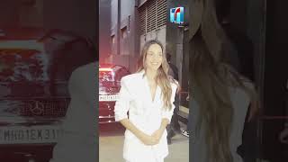 Kiara Adwani Spotted Outside With Body Guards | Bollywood Actress Kiara Adwani Updates