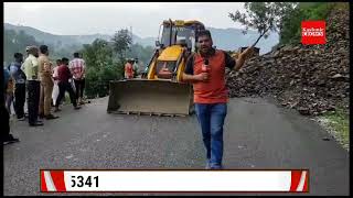 Fresh Landslide  on  Rajouri thannamandi  road due to negligence of daraham raj construction