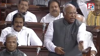 Kya Pm Modi Parmatma Hai | Congress President Mallikarjun Kharge Ne Kya Kaha Dhekiye Parliament Mein