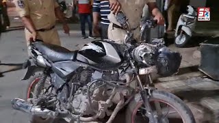 Mallepally Riyan Hotel Ke Pas Scorpio Car Aur Bajaj Discover Bike Ke Beech Hua Sadak Hadsa@SachNews