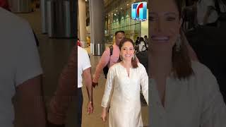 Sweet Gesture of Beautiful Actress Nushrat Bharuchha with Fans at Airport | Top Telugu TV